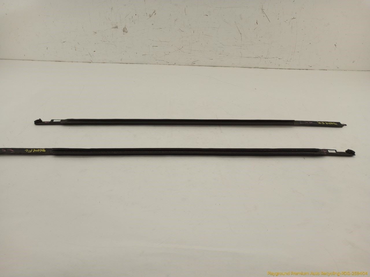Maserati Quattroporte 2003-2012 Front Left, right Moldings Pair