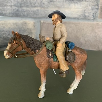 Schleich 70304 Trapper on Horse Wild West Series Toy Figure RETIRED 5''