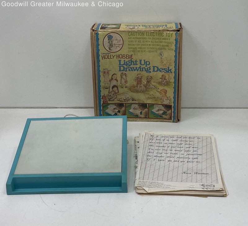 IOB Vintage Holly Hobble Light Up Drawing Desk