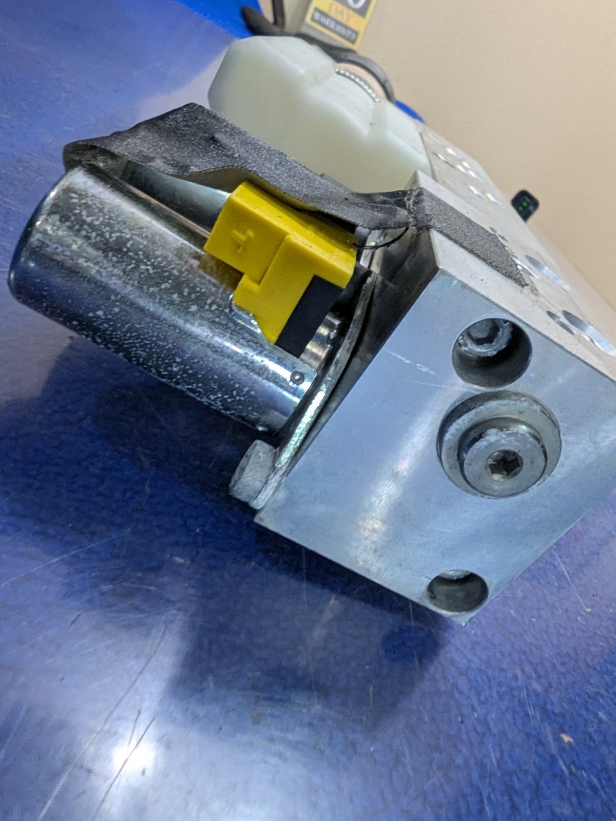 Maserati GranTurismo 2010-2019 Convertible top motor