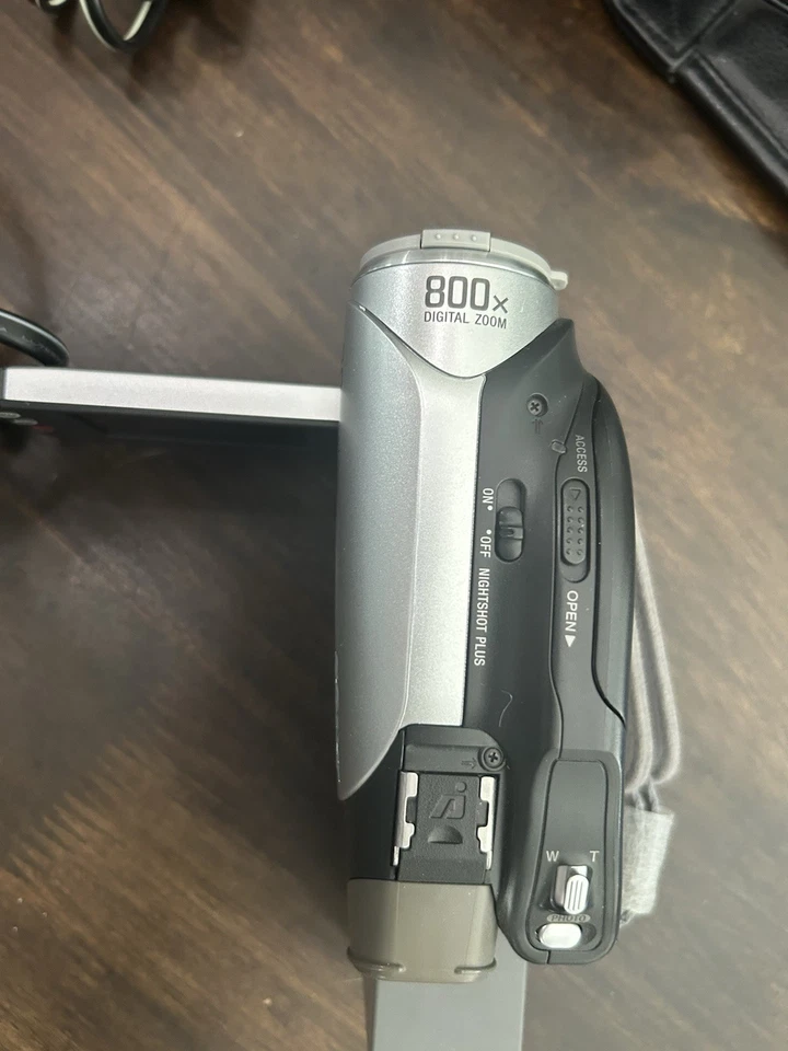 Sony Handycam DCR-DVD92 DVD-R Camcorder Tested Working Battery Cords Case - Image 4 of 4