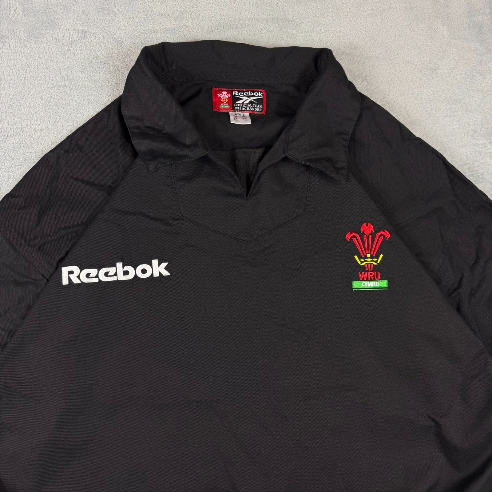VTG Reebok x Wales Rugby Union 2000's Black V Neck Large Windbreaker Sweatshirt image 4