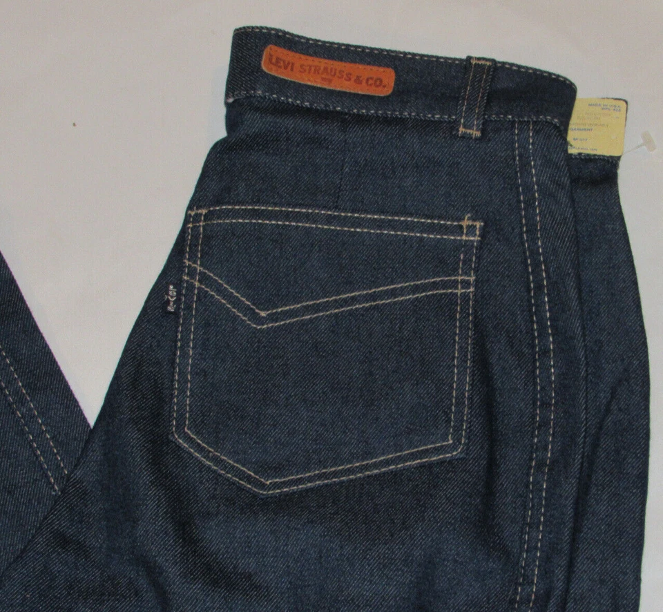 JEANS JEANS AZUL FEMININO VINTAGE 1978 NÃO USADO LEVI'S! ABA AZUL! ALGODÃO/NYLON! 14 - Imagem 2 de 4
