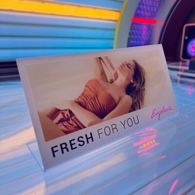 2x Ergoline Aufsteller Schild  ''Frisch Desinfiziert'' Acyrl Solarium Sonnenstudio