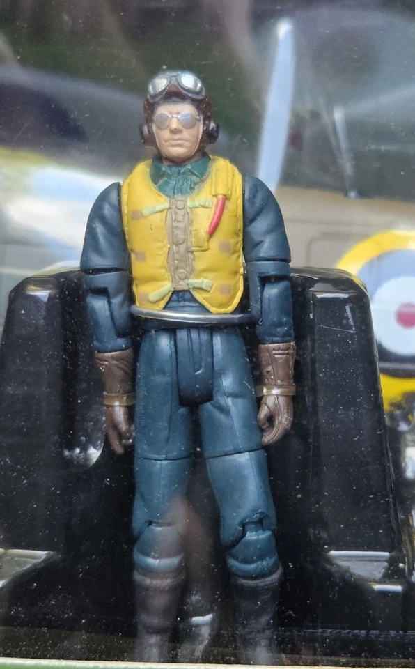 MOTORWORKS / ULTIMATE SOLDIER WWII SPITFIRE MK I CALL LETTERS NKK 1:18 SCALE MIB - Image 4 of 4