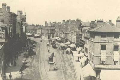 Breite Straße, Lesung, Kreuzung Münsterstraße und Buttermarkt, um 1890