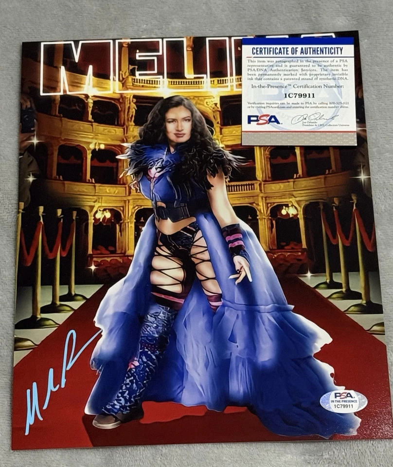 梅琳娜·佩雷斯 WWF WWE Diva 签名亲笔签名 8 x 10 照片 PSA 正品证书 — 第 3/3 张图片