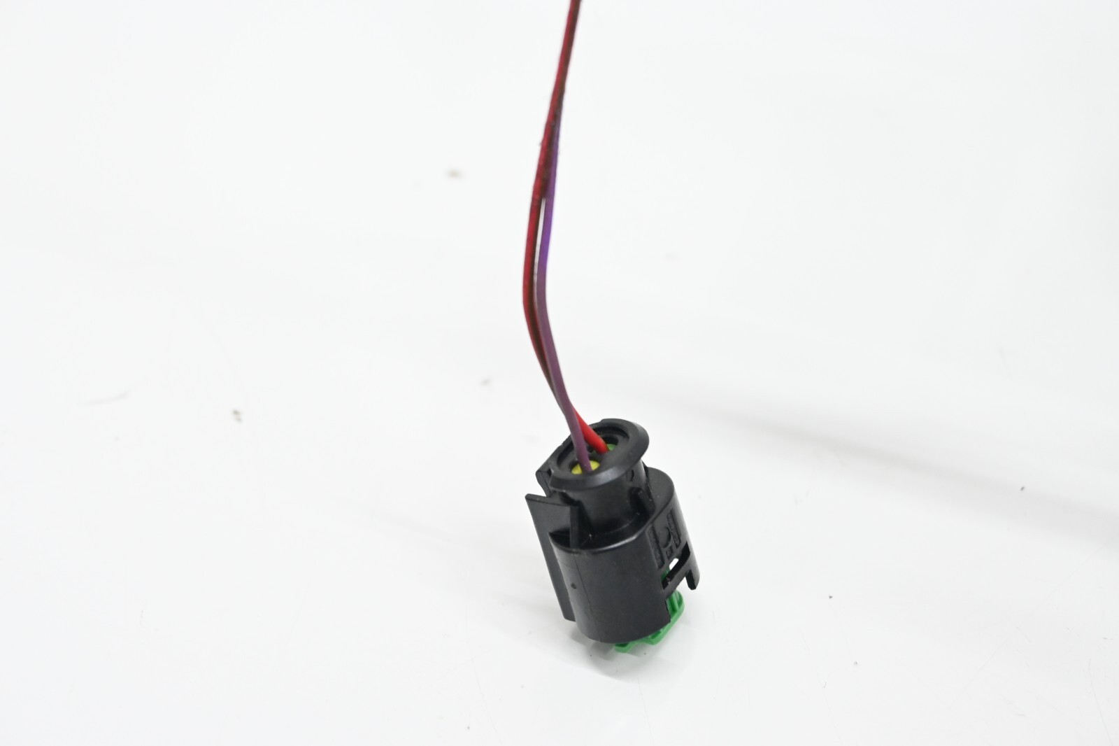 ⭐ 14-20 Maserati Ghibli Quatt Rear Trunk Fuse Relay Junction Box Terminal Oem