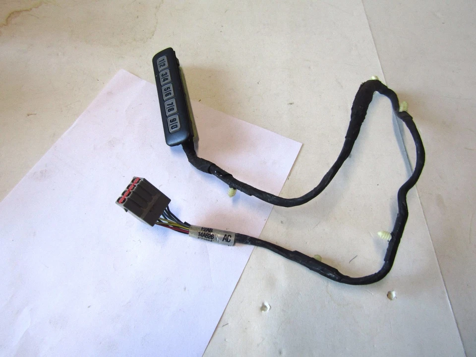 F2AZ14A626A 适合福特 92 95 Crown VICTORIA GRAND MARQUIS 门 KEYLESS 入口垫 — 第 4/4 张图片