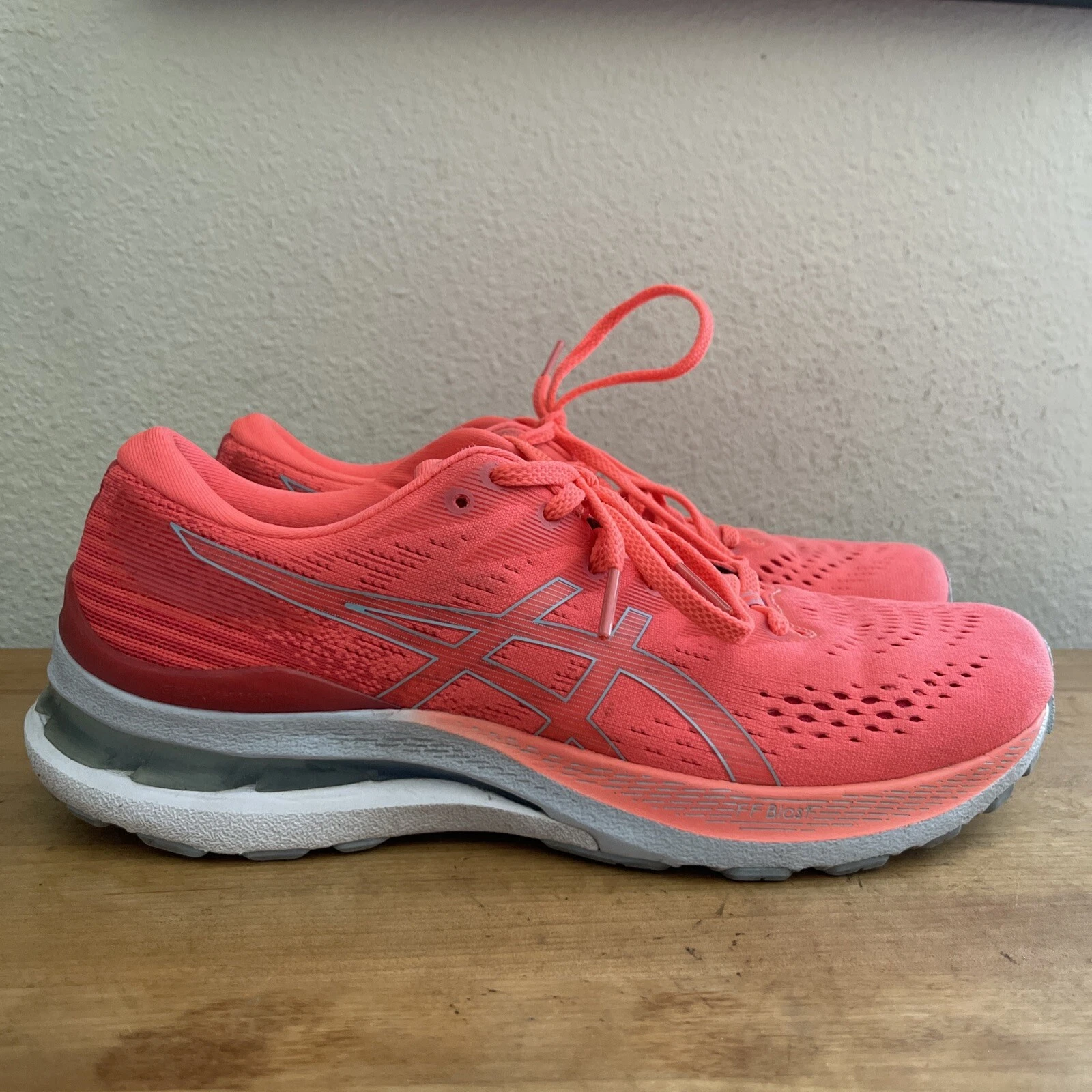 ASICS 1012B047 700 Gel Kayano 28 Scarpe da corsa donna corallo sfolgorante 10 5