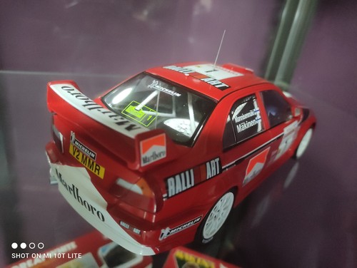 IXO 1:18 Mitsubishi Lancer Evo 6 Evolution Tommi Makinen #1 Winner Sanremo 1999 - Foto 6 di 6