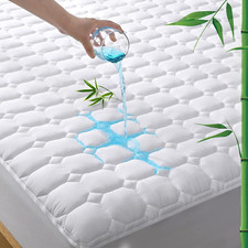 Bamboo Waterproof Mattress Protector Breathable Quilted Fitted Matress Pad Cover