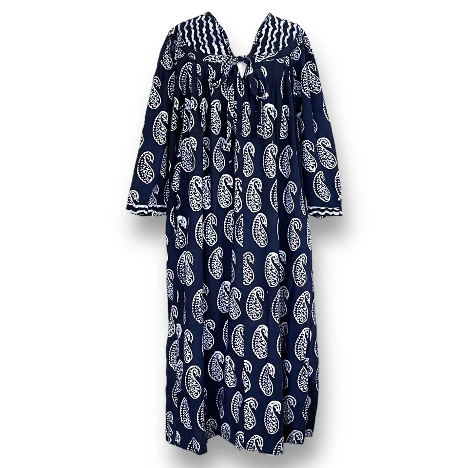 Vintage 1970s Saybury Kaftan Sz Small Blue Batik Paisley Boho Muumuu House Dress - Image 2 of 4
