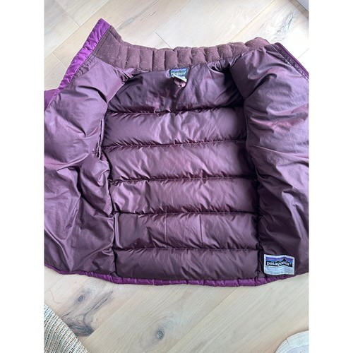 Patagonia Kids XL 14 Down Puffer Coat in Eggplant purple Warn Winter coats - Picture 3 of 8