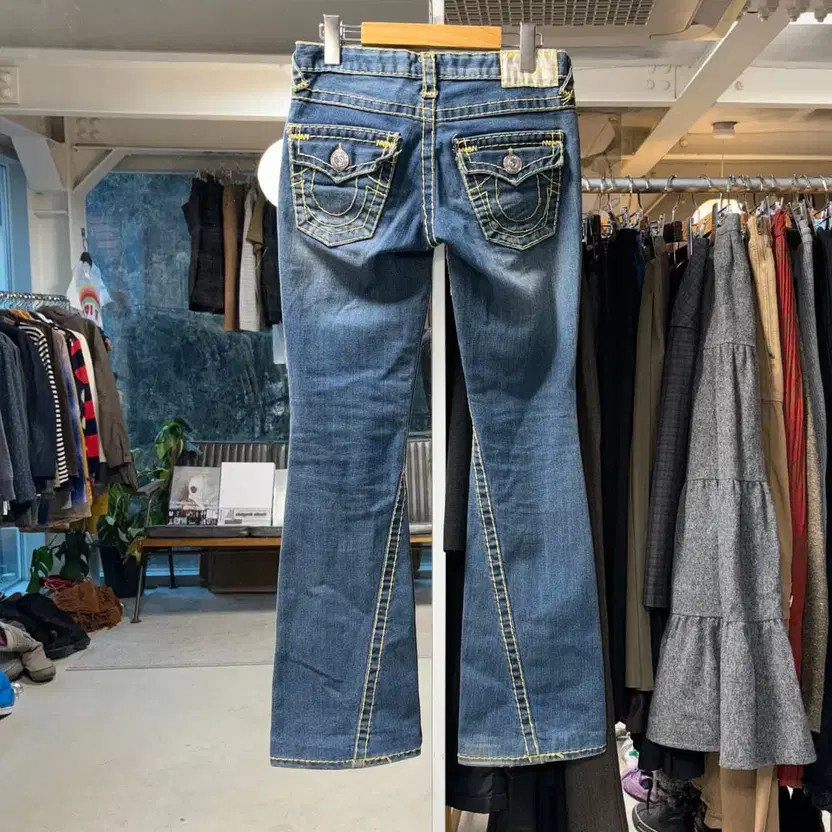 True Religion Bootcut Denim Pants, Size 26 thumbnail 4