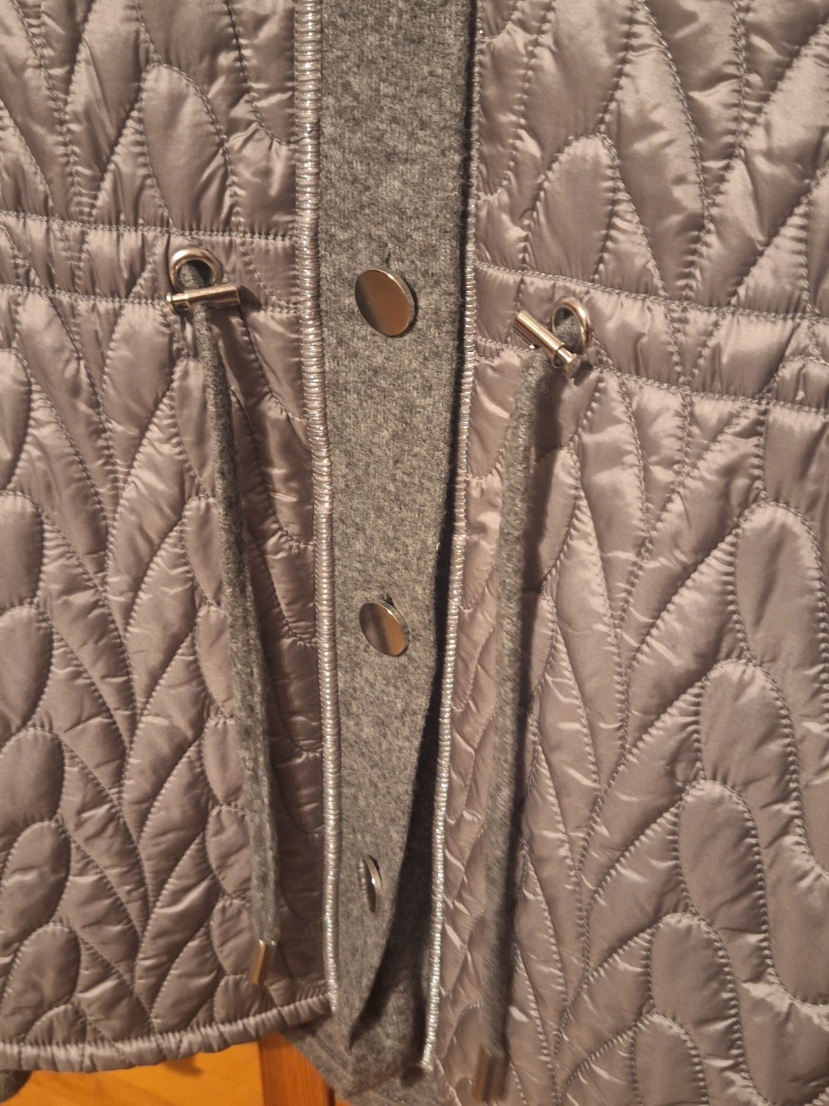 Ruby Rd Quilted Button Up &Drawstring Vest Gray S… - image 4