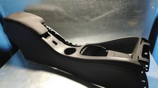 ARMLEHNE C VOOR Renault Fluence (LZ) 2010 969104736R ARMLEHNE C VOOR Renault Fluence (LZ) 2010 969104736R