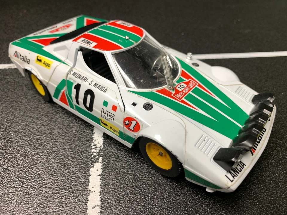 Imperfect 1:24 Diecast Car BURAGO LANCIA STRATOS ALITALIA RALLY  No Box AS-IS - Image 3 of 4