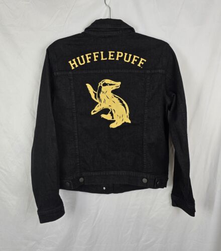 Harry Potter Hufflepuff Juniors Black Graphic Denim Jacket sz M Streetwear