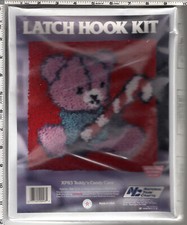 "Teddy's Candy Cane" 12"x12" National Yarn Crafts Latch Hook Kit XP83 FREE TOOL