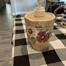 Ceramic - Light-Weight - "Floral" - Soap Lotion Dispenser