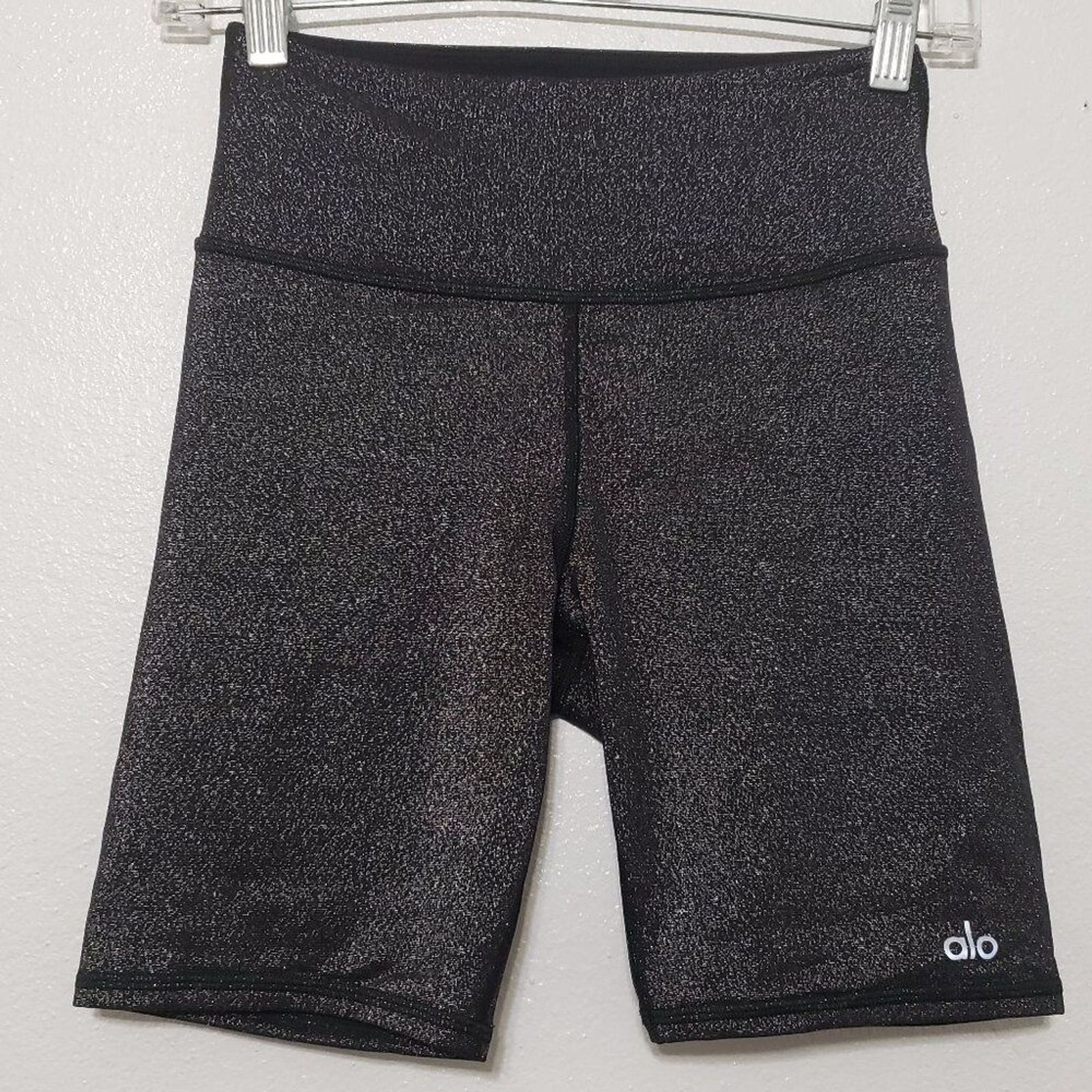 Alo Yoga Short Size XS - Gem