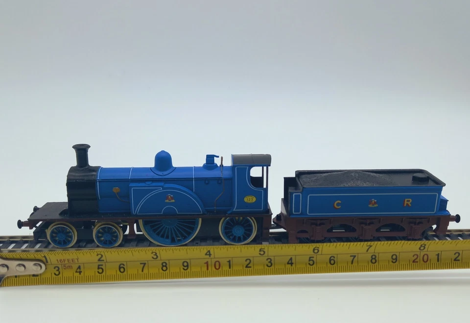 OO Gauge Scale Caledonian Steam Locomotive Train Model Railway - Image 4 of 4