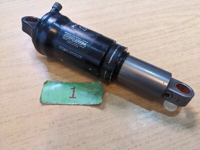 fox racing shox vanilla RC リアサスペンション Fox Shox Vanilla RC Rear Shock user reviews : 3.8 out of 5