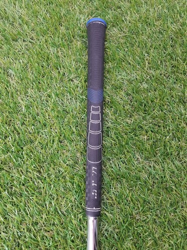 2018 TAYLORMADE MILLED GRIND WEDGE BLACK 52*/HB12 STIFF DYNAMIC GOLD 35" FAIR - Picture 7 of 9