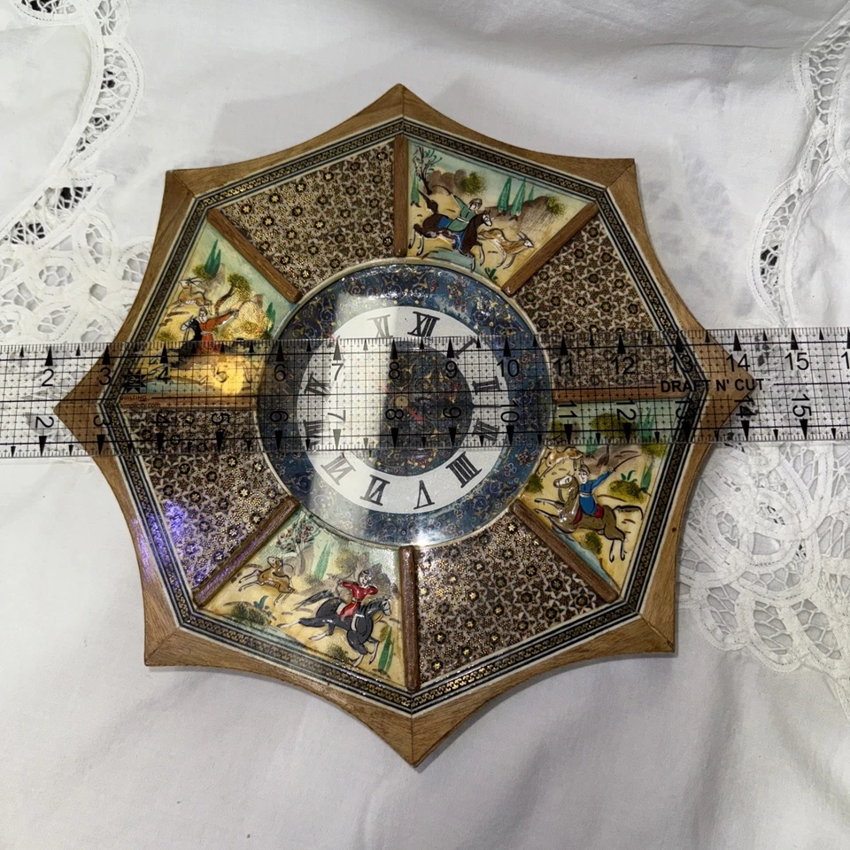 Reloj de Pared Persa Khatam y Kari Marquetería Madera Micro Mosaico Hecho a Mano De Colección Foto 4 de 4