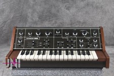 KORG 770 Electronic Analg Synthesizer in Excellent condition