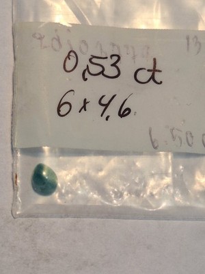 1 Smaragd, Emerald, pear cabochon ca 6 x 4,6 mm