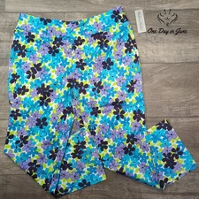 Madison Studio Floral Cropped Pants Size 10