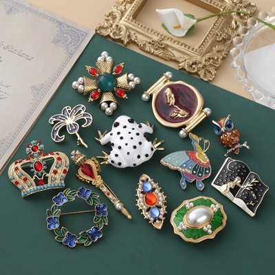 Baroque Brooch Vintage Enamel Pearl Crystal Brooch Pin For Women Jewelry Corsage