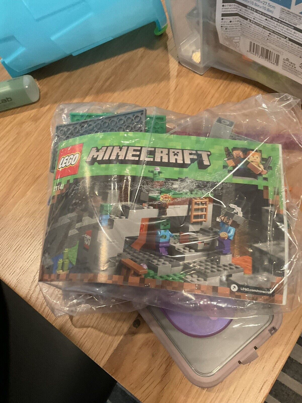 LEGO Minecraft: The Zombie Cave (21141) No Manual