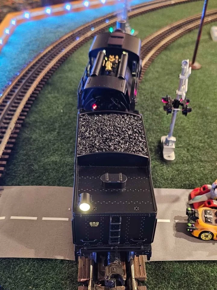 Lionel LEGACY 2131440 Reading 4-6-0 Camelback steam engine #652 - Image 4 of 4