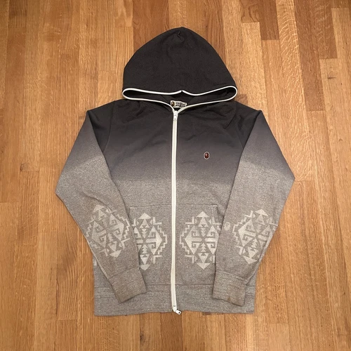 A BATHING APE (BAPE) Felpa con cappuccio Bape One Point sfumata A scimmia da bagno Nigo vintage