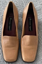 Etienne Aigner 7M Tan Leather Slip On Block Heels And Toes