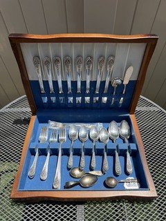 Vintage Silverware Set 54 Pieces WM Rogers MFG co And Misc Baby Spoons Wood Box