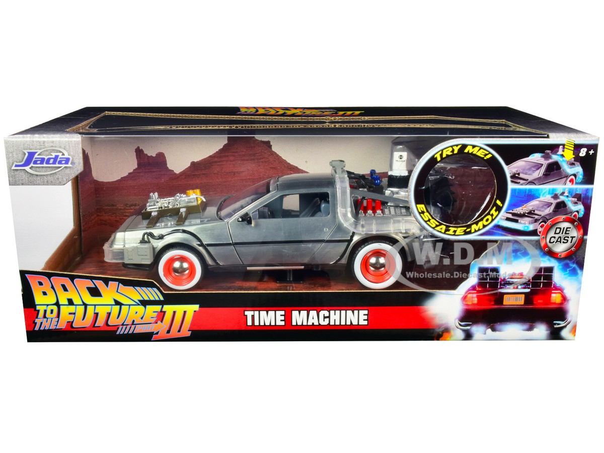DELOREAN TIME MACHINE W/LIGHT 