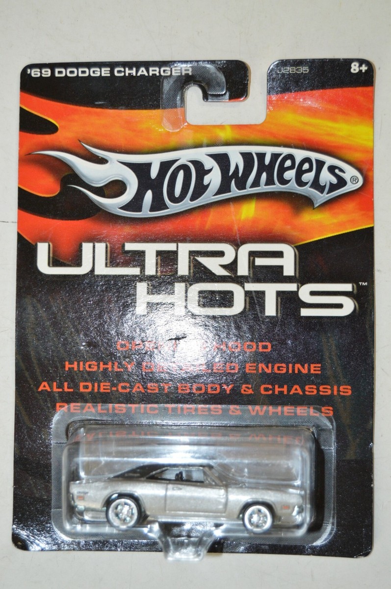 Hot Wheels Ultra Hots '69 Dodge Charger Silver 1:64 scale diecast