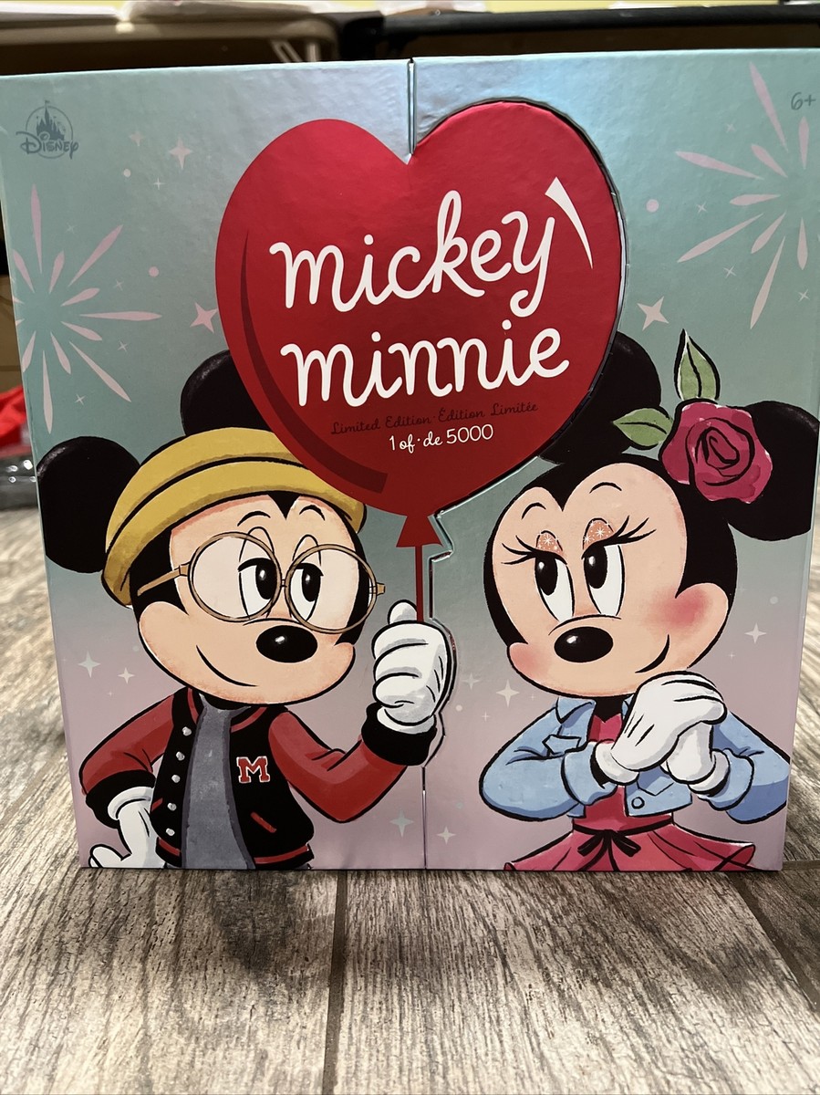 Disney 2022 Mickey and Minnie Limited Edition Valentine's
