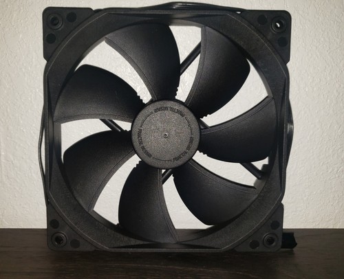 Fractal Design Dynamic X2 GP-14 140mm 1000RPM 12V/0.20A Black 3-pin (Set of 3) - Picture 7 of 8