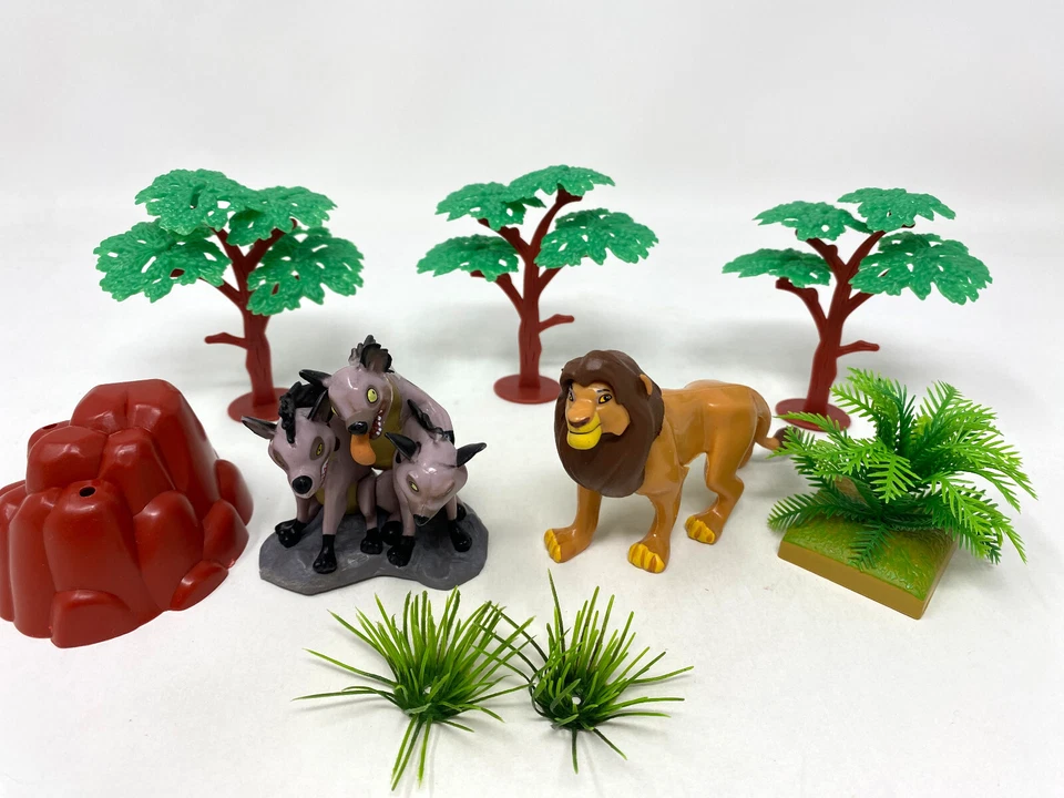 Lion King Playset Cake Toppers Featuring Simba and The Three Hyenas Brand New - Image 4 of 4