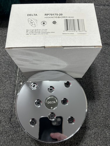 Delta RP70175 2,0 GPM moderner 5-3/4" breiter Duschkopf, verchromt