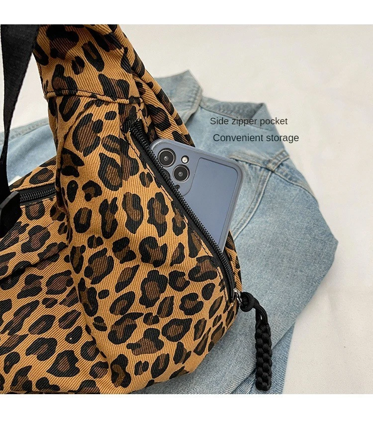 Bolso Hobo Clásico Bronceado Estampado Leopardo Slouchy Media Luna Bandolera Cartera de Hombro Foto 2 de 4
