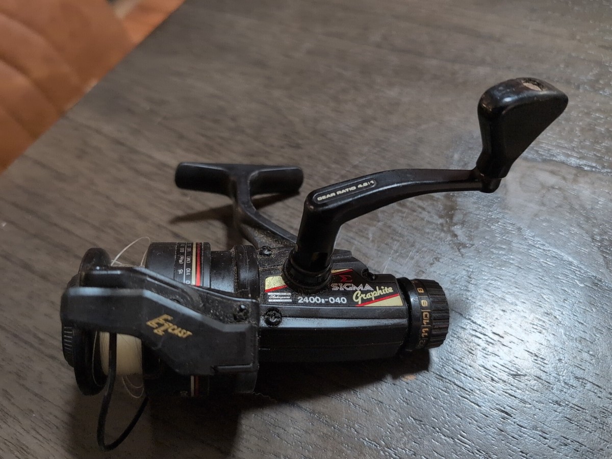 Shakespeare Sigma Graphite 2400B-040 Fishing Reel - Parts or