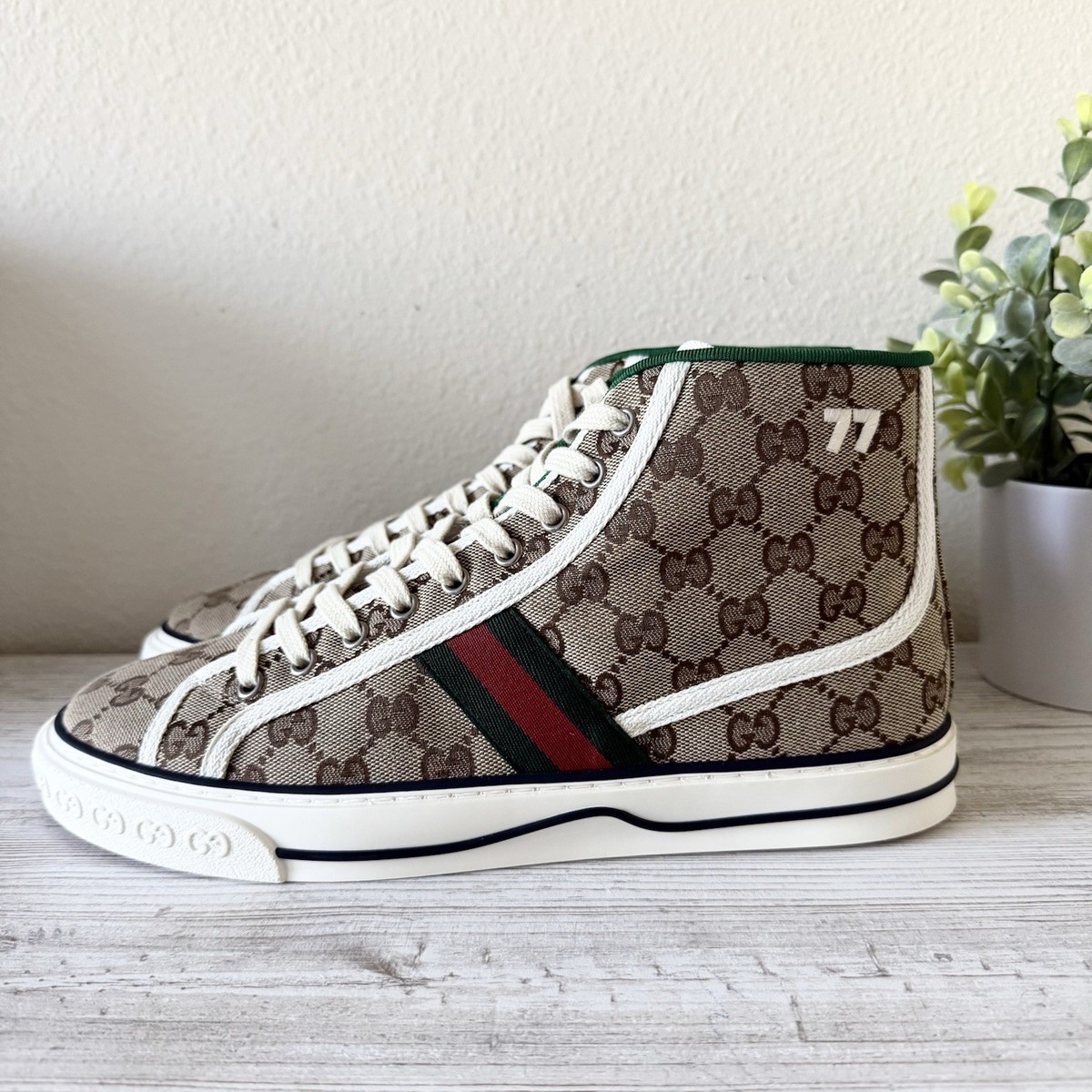 GUCCI　1977 tennis sneaker 　テニス　シェリーライン Women's Gucci Tennis 1977 sneaker in beige/ebony original GG