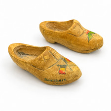 Vintage Hand Carved Belgium Souvenir Mini Wooden Clogs Pair Belgique Sho