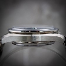 Omega Speedmaster Moonwatch Chronograph Co-axial 11